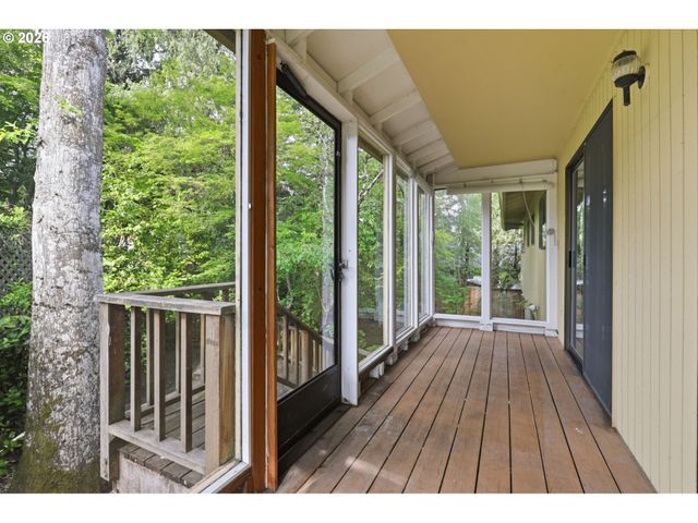 17515 Sw CHEYENNE Way, Tualatin, OR 97062