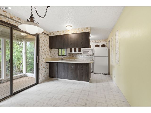 17515 Sw CHEYENNE Way, Tualatin, OR 97062