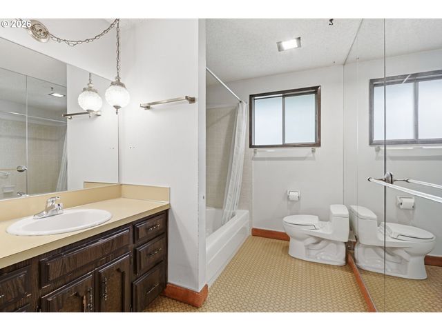 17515 Sw CHEYENNE Way, Tualatin, OR 97062