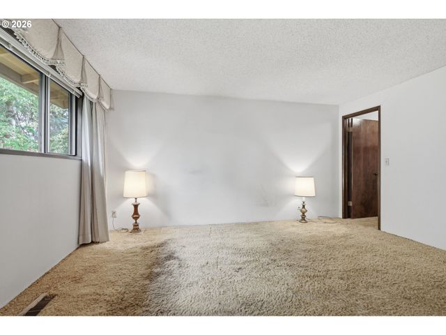 17515 Sw CHEYENNE Way, Tualatin, OR 97062
