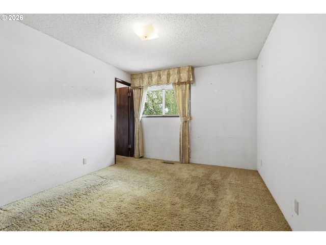 17515 Sw CHEYENNE Way, Tualatin, OR 97062