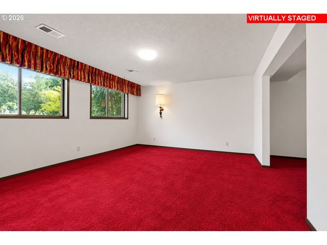 17515 Sw CHEYENNE Way, Tualatin, OR 97062