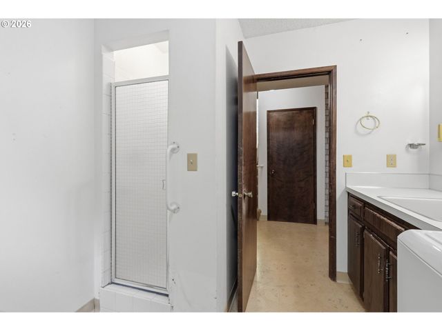 17515 Sw CHEYENNE Way, Tualatin, OR 97062