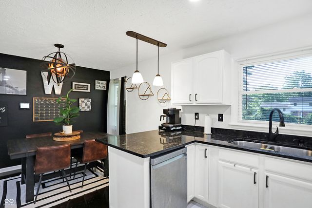 5907 Laurel Hall Drive, Indianapolis, IN 46226