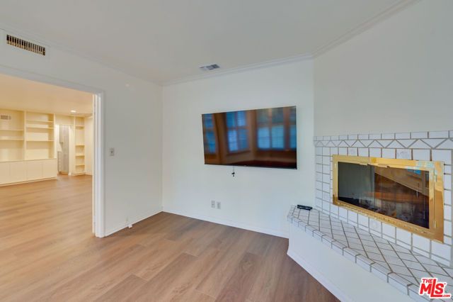 12219 Octagon Street, Los Angeles, CA 90049