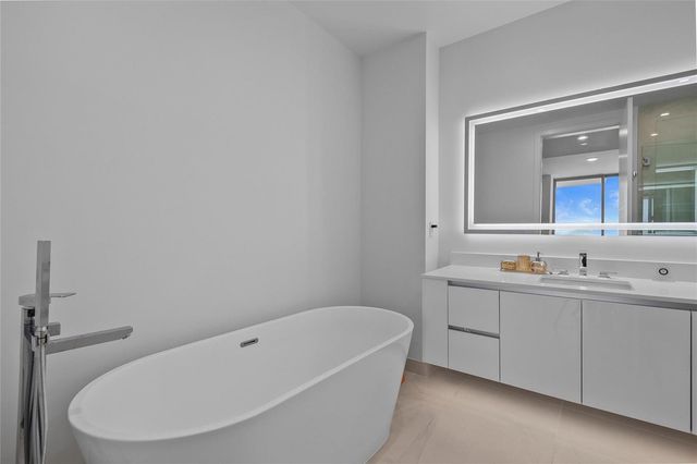 220 Lake Shore Drive 1417, Lake Park, FL 33403