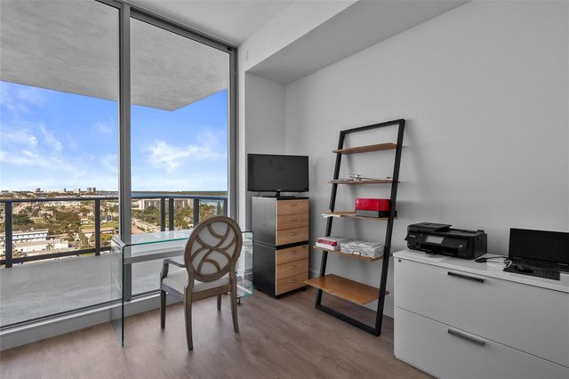 220 Lake Shore Drive 1417, Lake Park, FL 33403