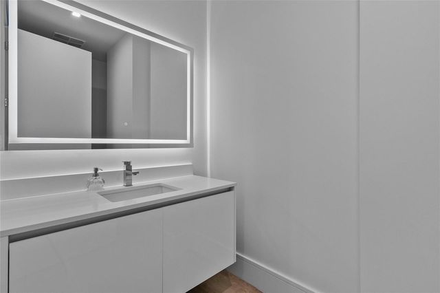 220 Lake Shore Drive 1417, Lake Park, FL 33403