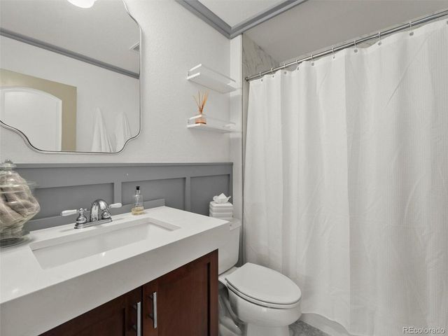 253 Oneida Ct, Denver, CO 80220