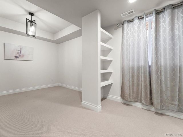 253 Oneida Ct, Denver, CO 80220