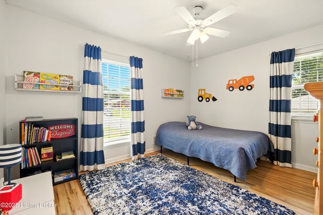 3807 Manner Dale Dr, Louisville, KY 40220