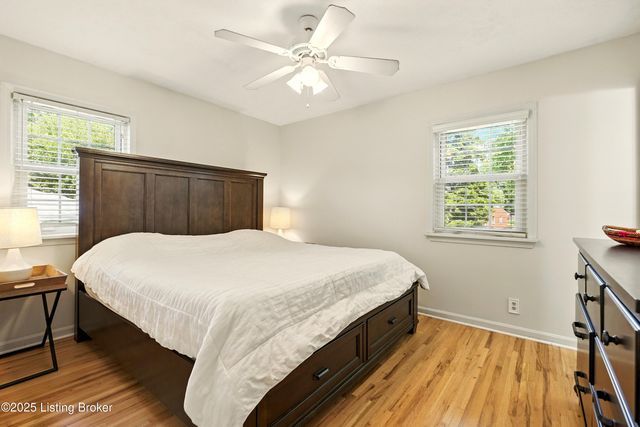 3807 Manner Dale Dr, Louisville, KY 40220