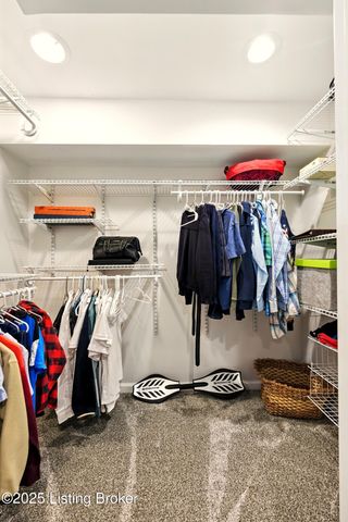 3807 Manner Dale Dr, Louisville, KY 40220