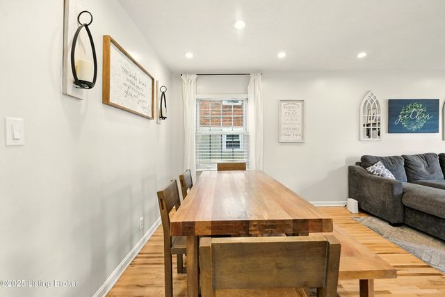 3807 Manner Dale Dr, Louisville, KY 40220