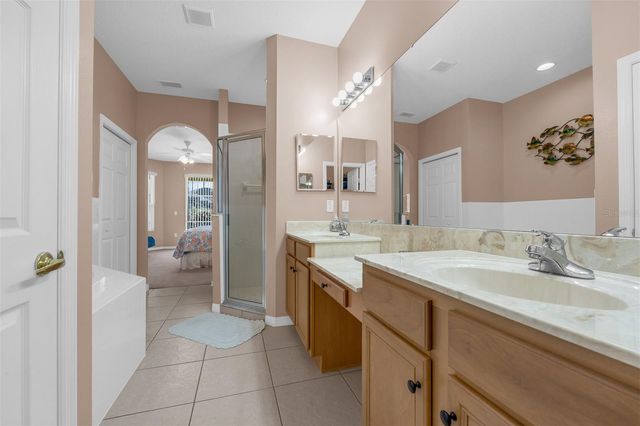 196 MINNIEHAHA CIRCLE, Haines City, FL 33844