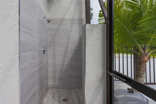 2090 Windsock Way, Wellington, FL 33414