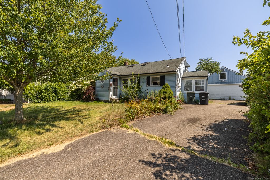 14 Catherine Court, Milford, CT 06460