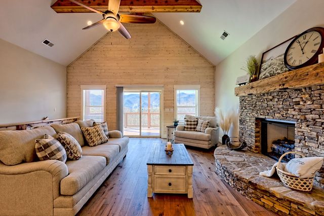 438 Mill Ridge Road, Hiawassee, GA 30546