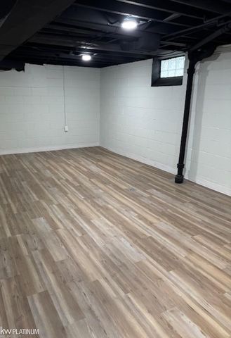 23856 Normandy Avenue, Eastpointe, MI 48021