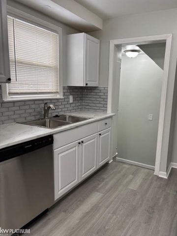 23856 Normandy Avenue, Eastpointe, MI 48021