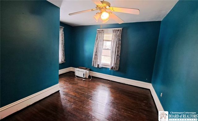 76 Pearl Avenue, Jamestown, NY 14701