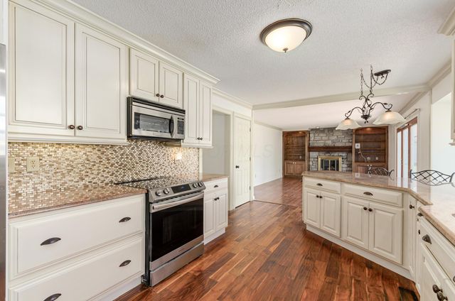 5240 Citrus Drive, Hilliard, OH 43026