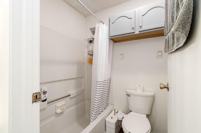 5240 Citrus Drive, Hilliard, OH 43026