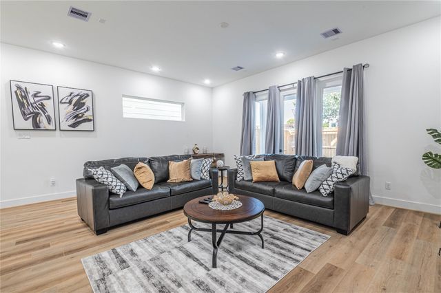 3507 Ennis Street, Houston, TX 77004