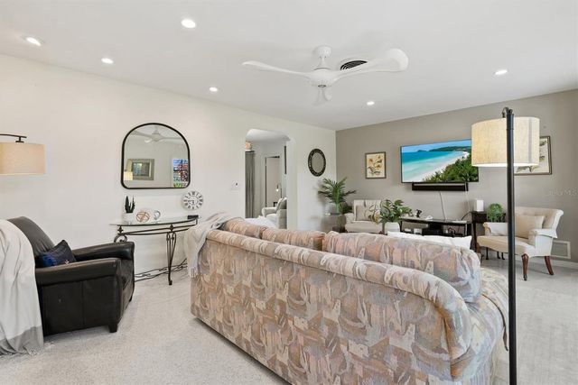 405 PARK BOULEVARD N, Venice, FL 34285