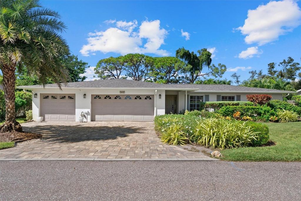 405 PARK BOULEVARD N, Venice, FL 34285