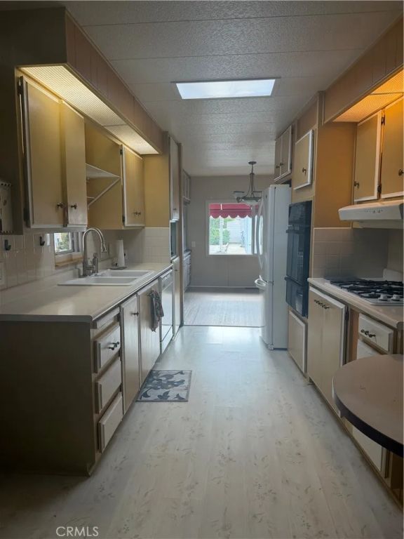 19251 Brookhurst 95, Huntington Beach, CA 92646