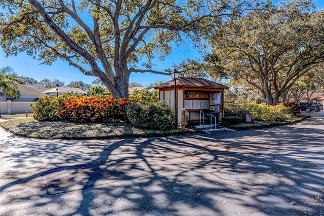 8105 BARDMOOR PLACE 203F, Seminole, FL 33777