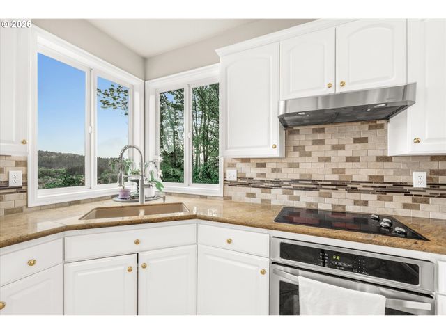 15968 Se VENICE RIDGE Way, Damascus, OR 97089