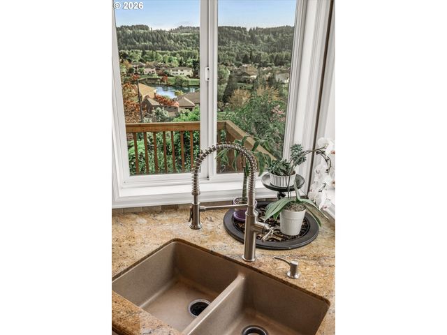 15968 Se VENICE RIDGE Way, Damascus, OR 97089