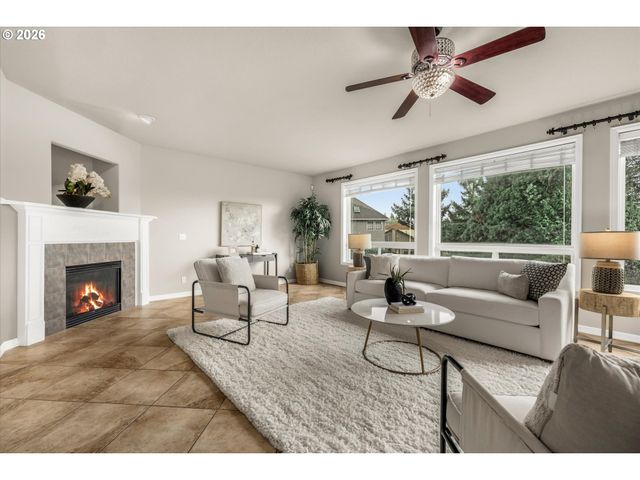 15968 Se VENICE RIDGE Way, Damascus, OR 97089