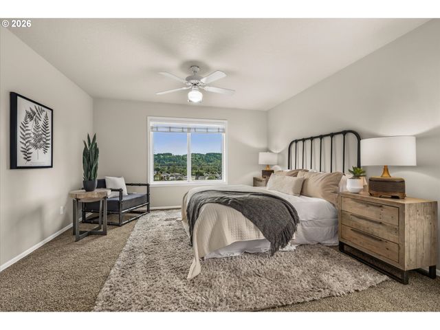 15968 Se VENICE RIDGE Way, Damascus, OR 97089
