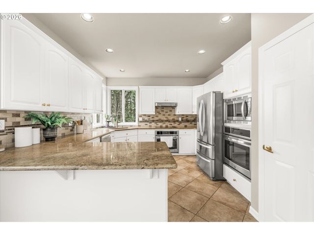 15968 Se VENICE RIDGE Way, Damascus, OR 97089