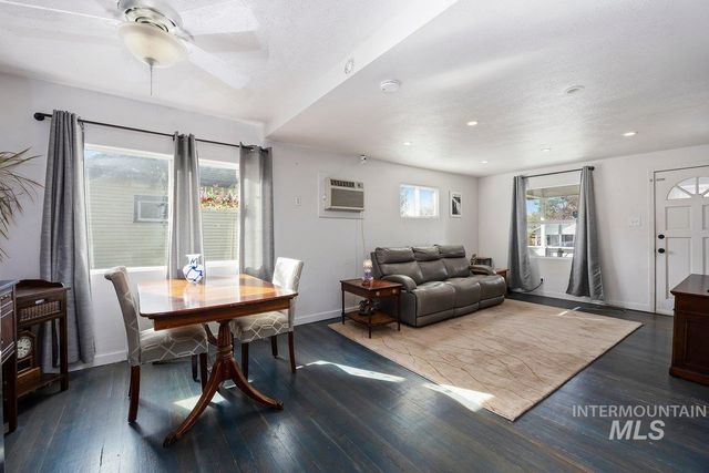 460 6th Ave N, Twin Falls, ID 83301