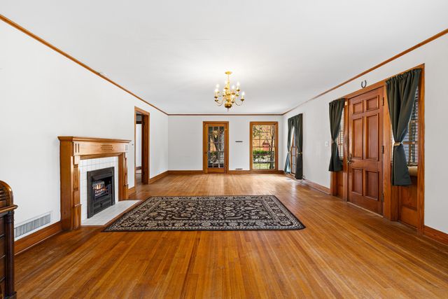 800 W Tyler St, Gilmer, TX 75644