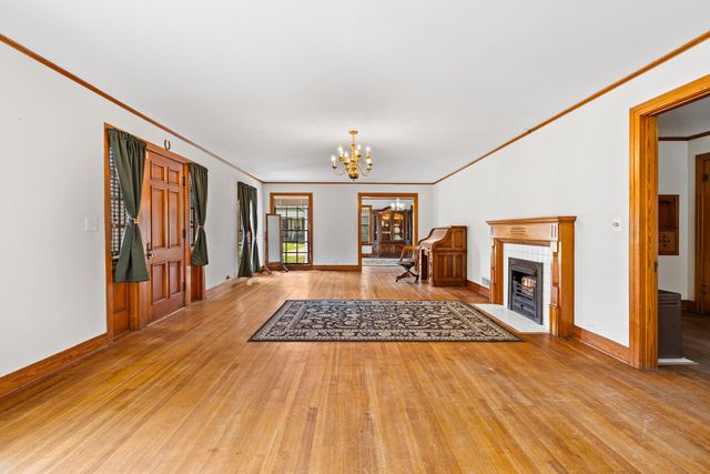 800 W Tyler St, Gilmer, TX 75644