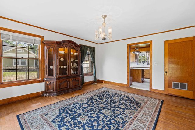 800 W Tyler St, Gilmer, TX 75644