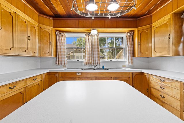 800 W Tyler St, Gilmer, TX 75644