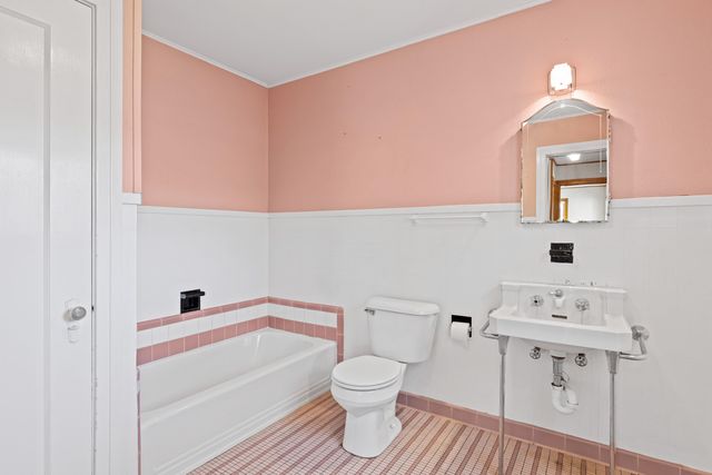 800 W Tyler St, Gilmer, TX 75644