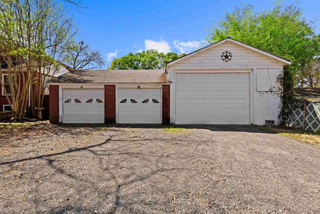 800 W Tyler St, Gilmer, TX 75644