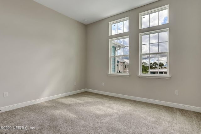 118 RUM RUNNER Way, St. Johns, FL 32259