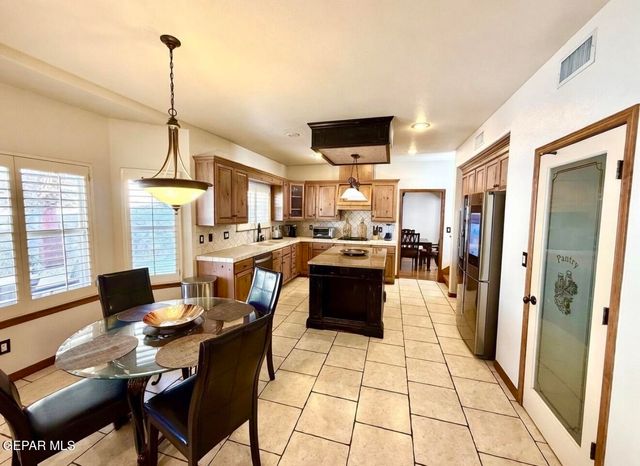 12267 BRONCO BUSTER Lane, El Paso, TX 79936