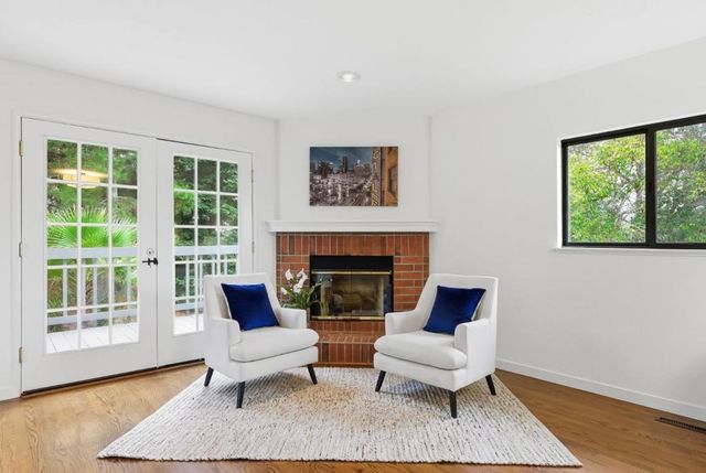 10915 Mora Drive, Los Altos Hills, CA 94024