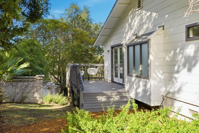 10915 Mora Drive, Los Altos Hills, CA 94024