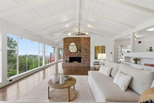 10915 Mora Drive, Los Altos Hills, CA 94024