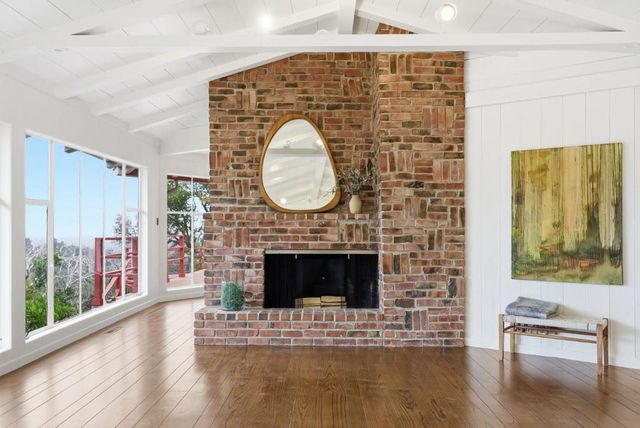 10915 Mora Drive, Los Altos Hills, CA 94024